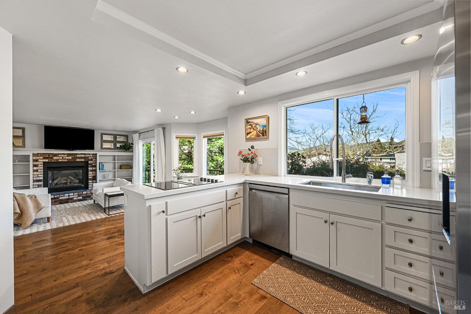 Detail Gallery Image 12 of 57 For 2866 Dusty Stone Ct, Santa Rosa,  CA 95405 - 3 Beds | 2/1 Baths