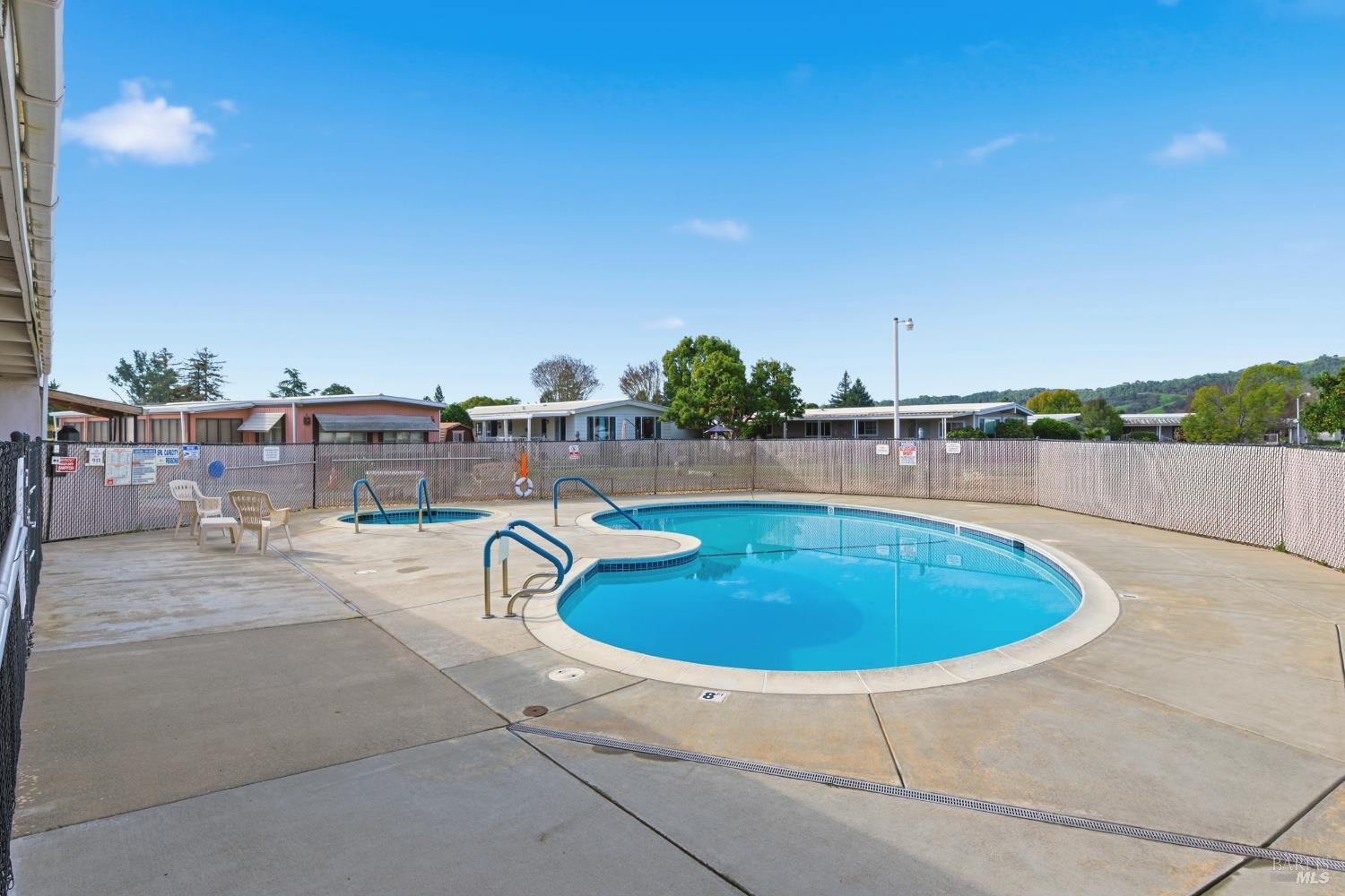 Detail Gallery Image 37 of 46 For 99 Hacienda Dr, Napa,  CA 94558 - 2 Beds | 2 Baths