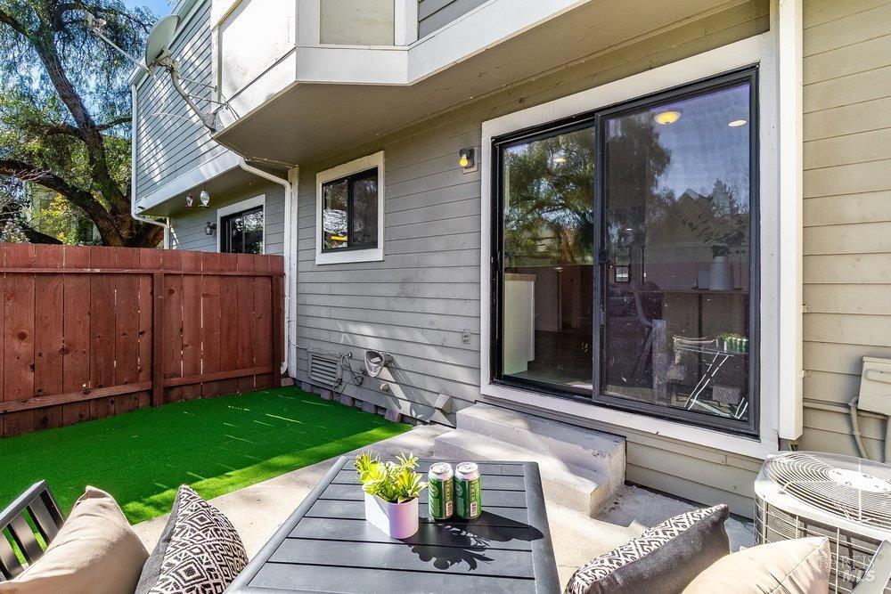 Detail Gallery Image 36 of 43 For 720 Military St, Benicia,  CA 94510 - 2 Beds | 2/1 Baths