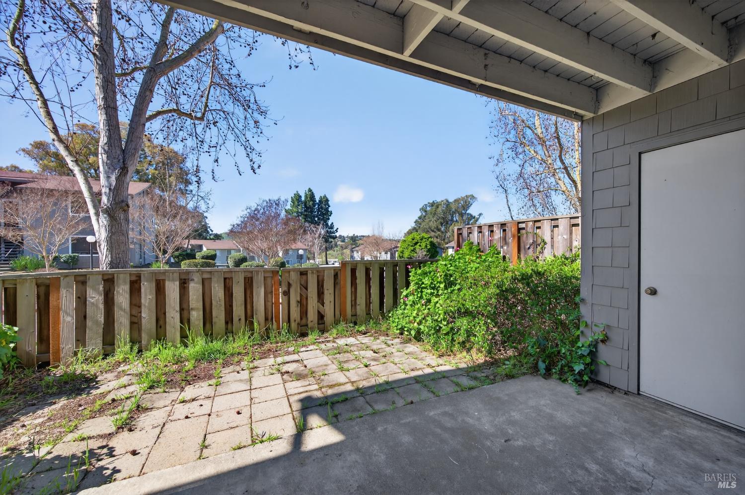 Detail Gallery Image 25 of 30 For 900 Cambridge Dr #95,  Benicia,  CA 94510 - 2 Beds | 1 Baths