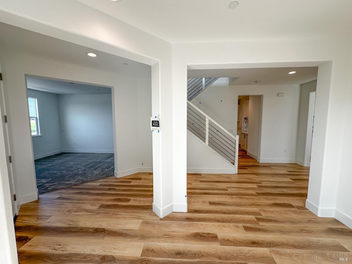 Detail Gallery Image 8 of 13 For 416 June Ct, Oakley,  CA 94561 - 5 Beds | 4/1 Baths