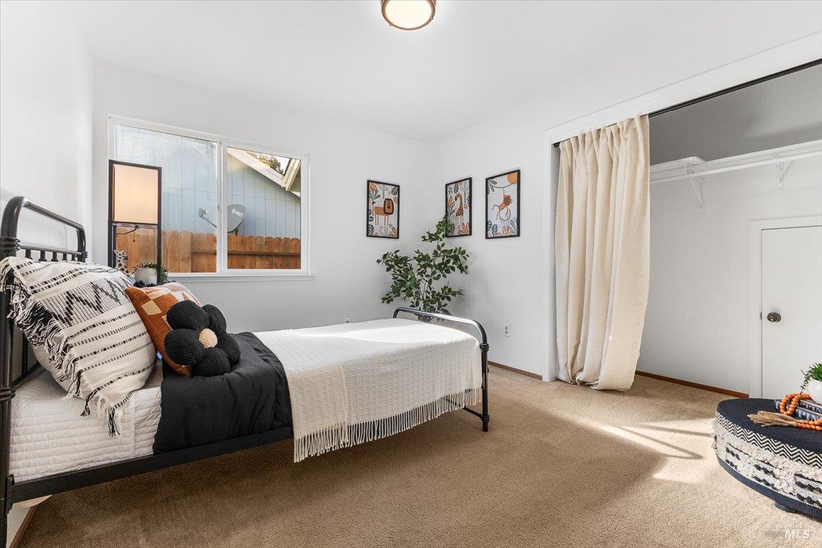 Detail Gallery Image 19 of 43 For 2257 White Chapel Ct, Santa Rosa,  CA 95401 - 3 Beds | 3 Baths