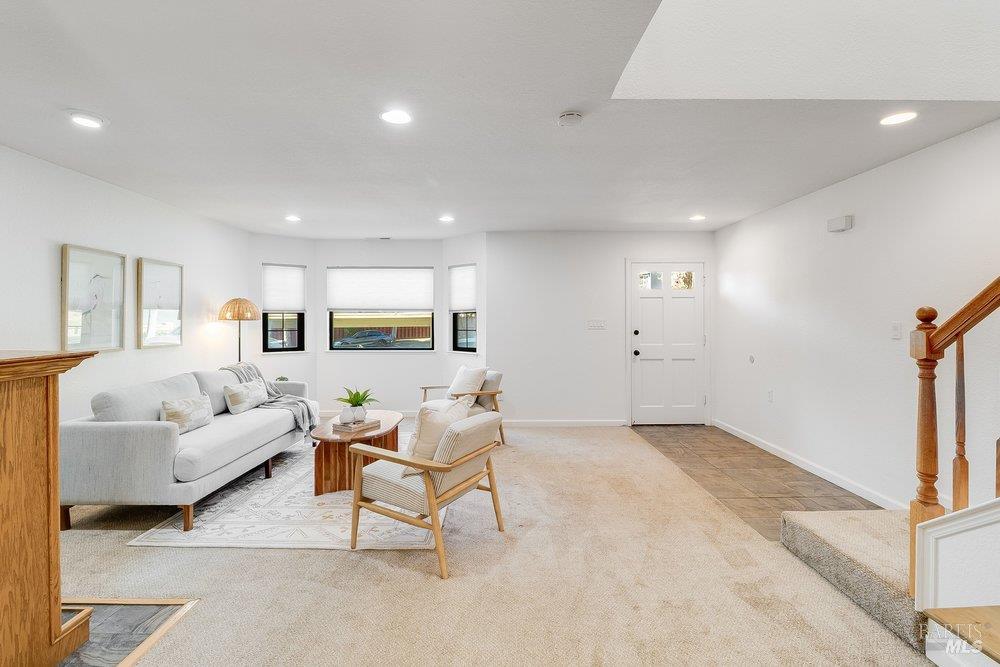 Detail Gallery Image 7 of 43 For 720 Military St, Benicia,  CA 94510 - 2 Beds | 2/1 Baths