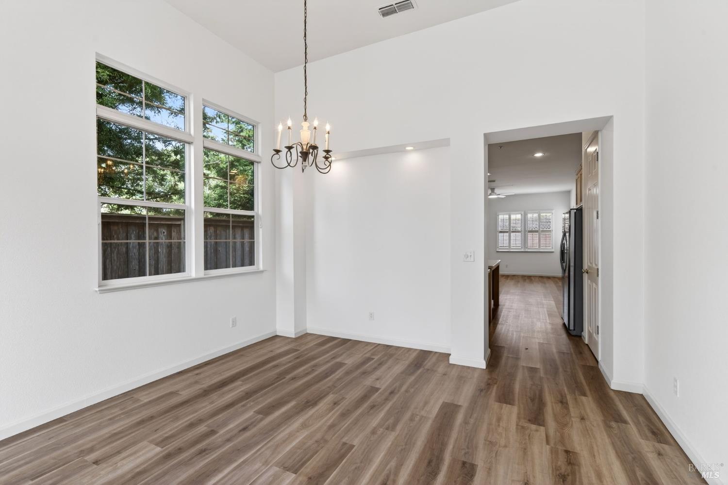 Detail Gallery Image 16 of 48 For 10 Culbertson Ct, Napa,  CA 94558 - 3 Beds | 2 Baths