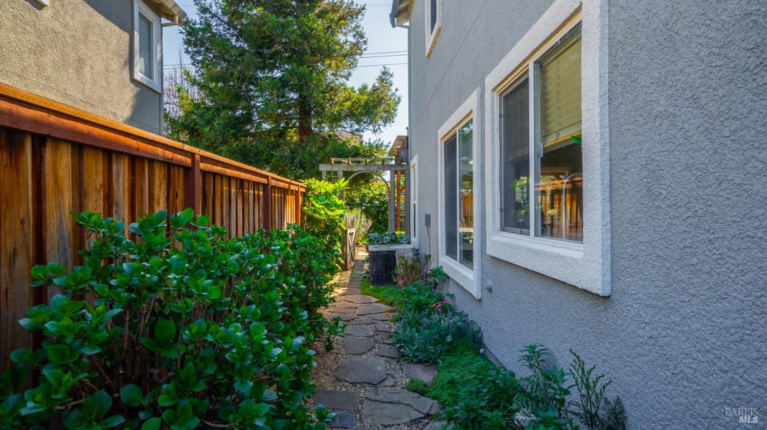 Detail Gallery Image 53 of 79 For 5244 Tuscany Dr, Fairfield,  CA 94534 - 4 Beds | 2/1 Baths