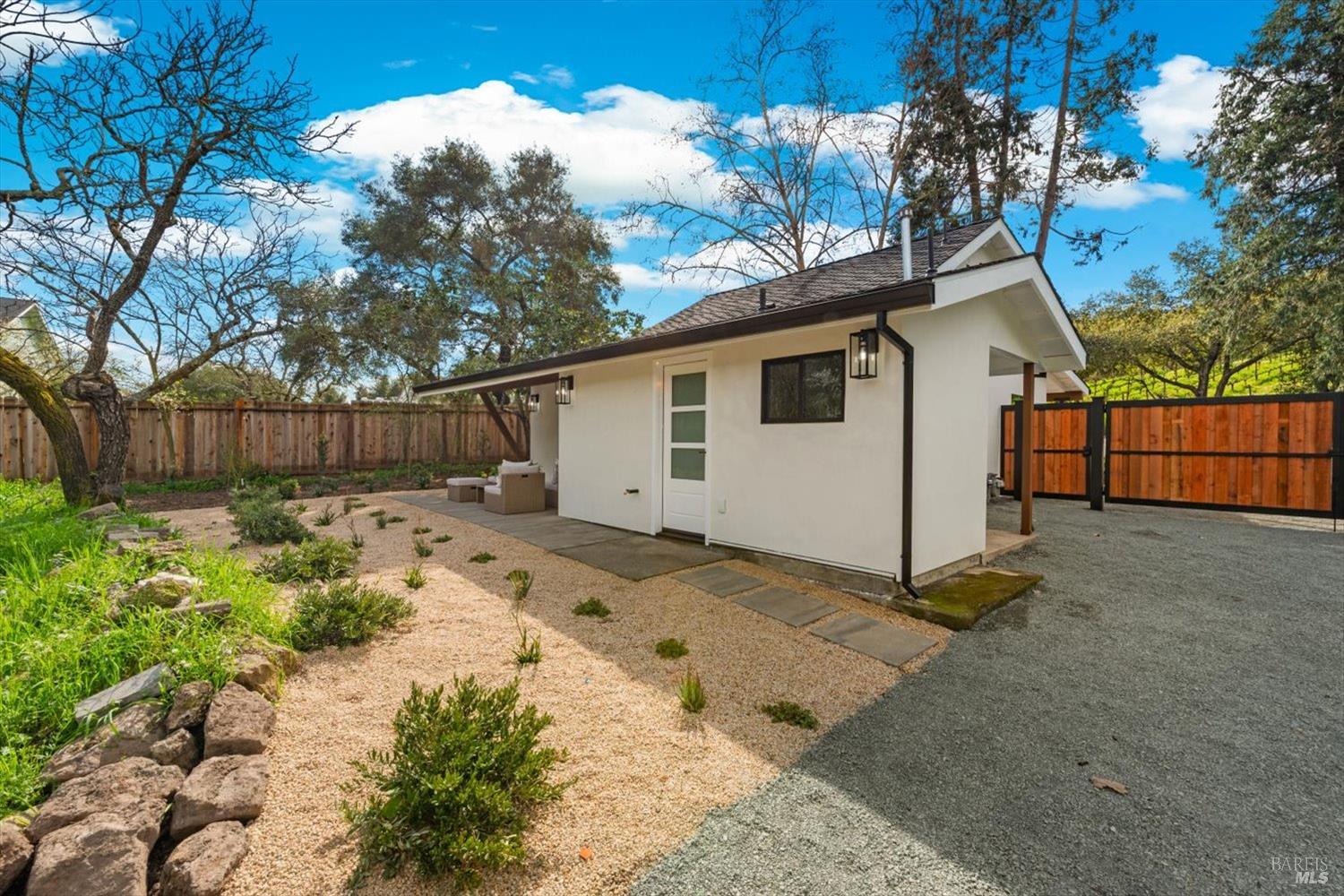 Detail Gallery Image 55 of 84 For 2192 1st Ave, Napa,  CA 94558 - 1 Beds | 1 Baths