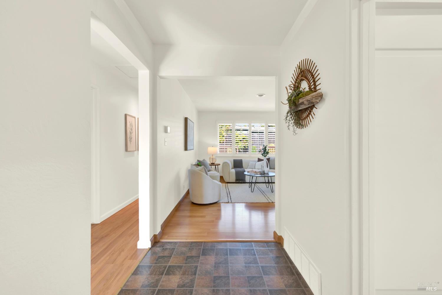 Detail Gallery Image 5 of 52 For 216 Manhattan St, Vallejo,  CA 94591 - 3 Beds | 2 Baths