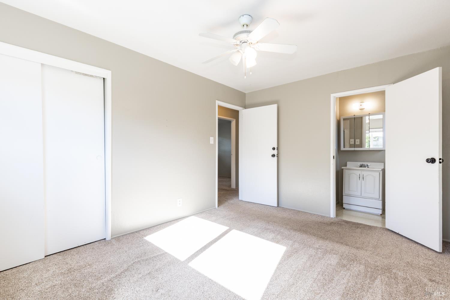 Detail Gallery Image 10 of 21 For 3557 N Jefferson St, Napa,  CA 94558 - 3 Beds | 2 Baths