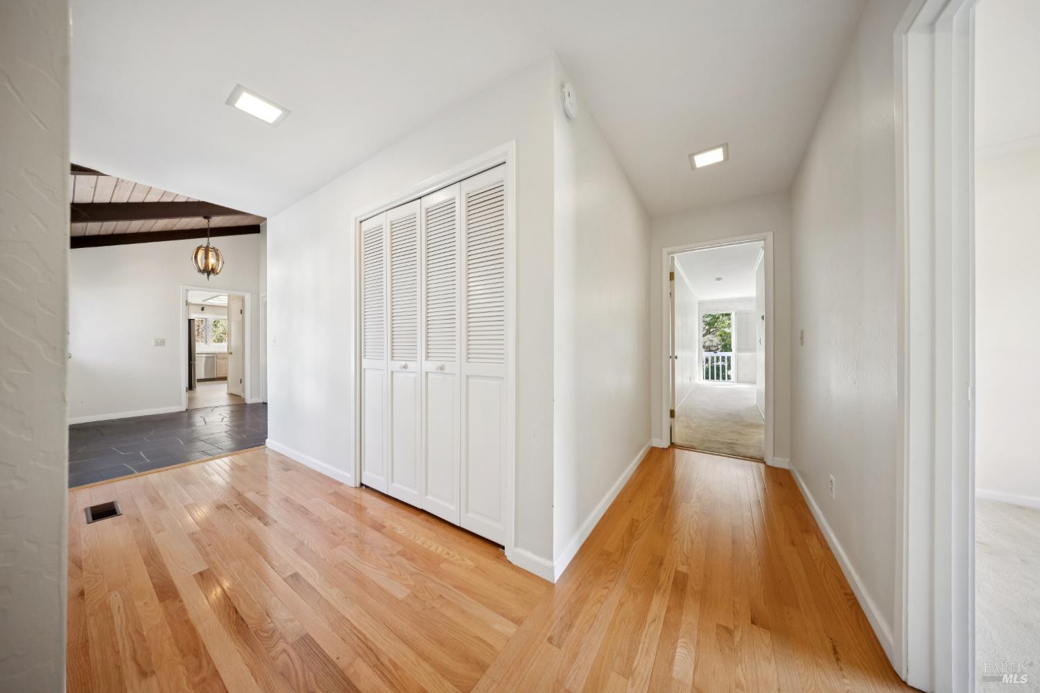 Detail Gallery Image 20 of 46 For 285 Cascade Dr, Fairfax,  CA 94930 - 4 Beds | 2 Baths
