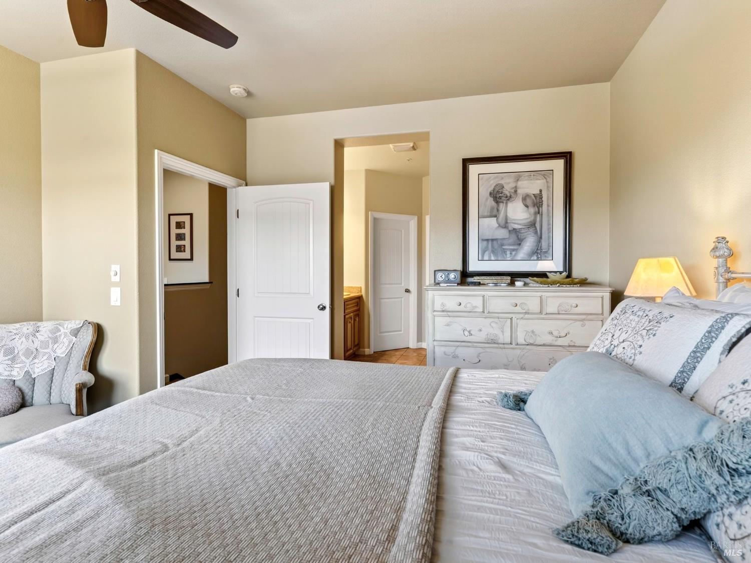 Detail Gallery Image 22 of 48 For 180 Healdsburg Ave a,  Cloverdale,  CA 95425 - 3 Beds | 2/1 Baths