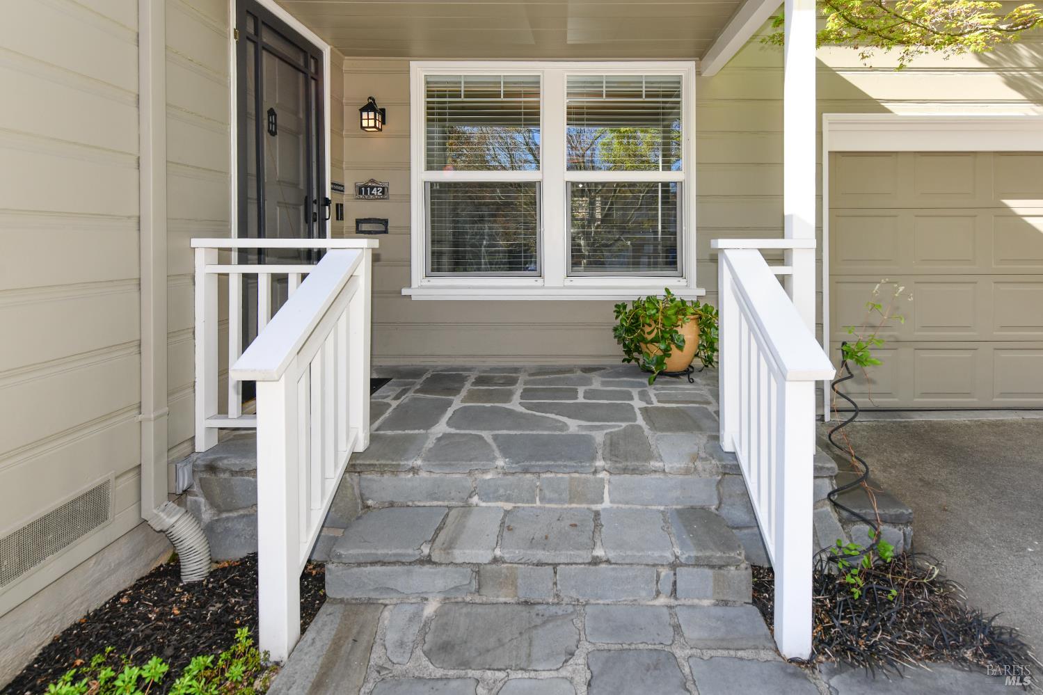 Detail Gallery Image 43 of 44 For 1142 Legion Ave, Napa,  CA 94559 - 2 Beds | 1 Baths