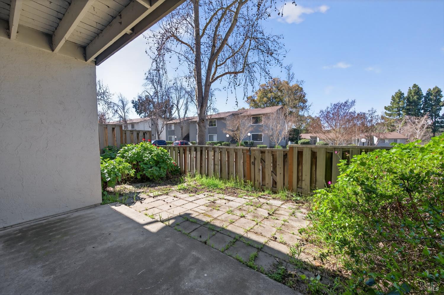 Detail Gallery Image 26 of 30 For 900 Cambridge Dr #95,  Benicia,  CA 94510 - 2 Beds | 1 Baths