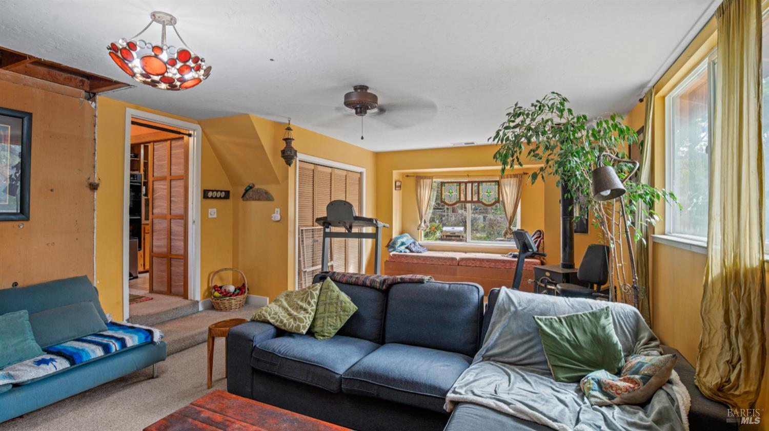 Detail Gallery Image 19 of 99 For 5932 Fredricks Rd, Sebastopol,  CA 95472 - 4 Beds | 4 Baths