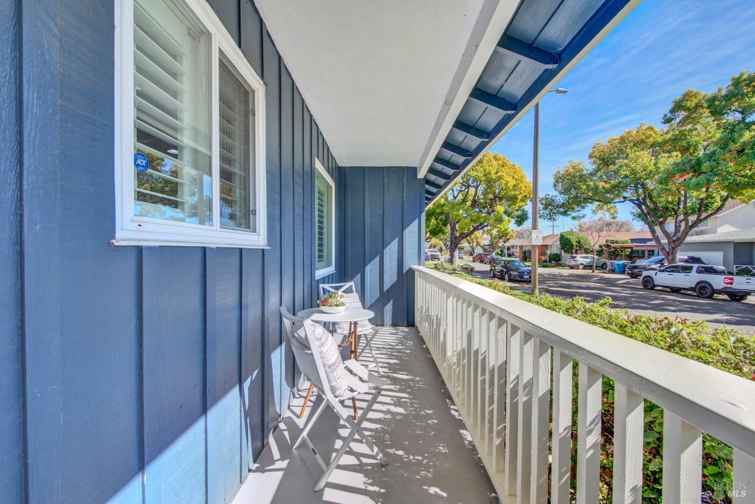 Detail Gallery Image 3 of 52 For 216 Manhattan St, Vallejo,  CA 94591 - 3 Beds | 2 Baths