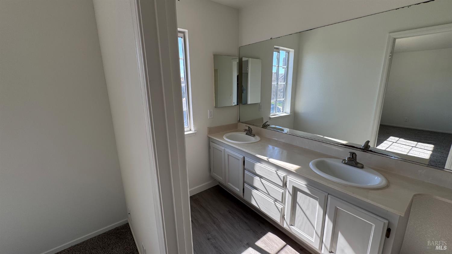 Detail Gallery Image 30 of 37 For 348 Stamper Cir, Suisun City,  CA 94585 - 3 Beds | 3 Baths