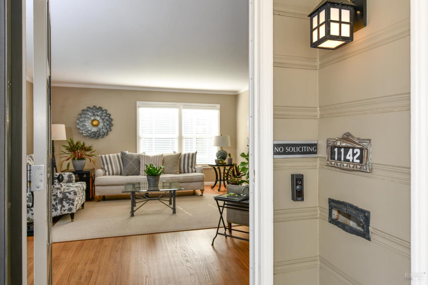 Detail Gallery Image 3 of 44 For 1142 Legion Ave, Napa,  CA 94559 - 2 Beds | 1 Baths