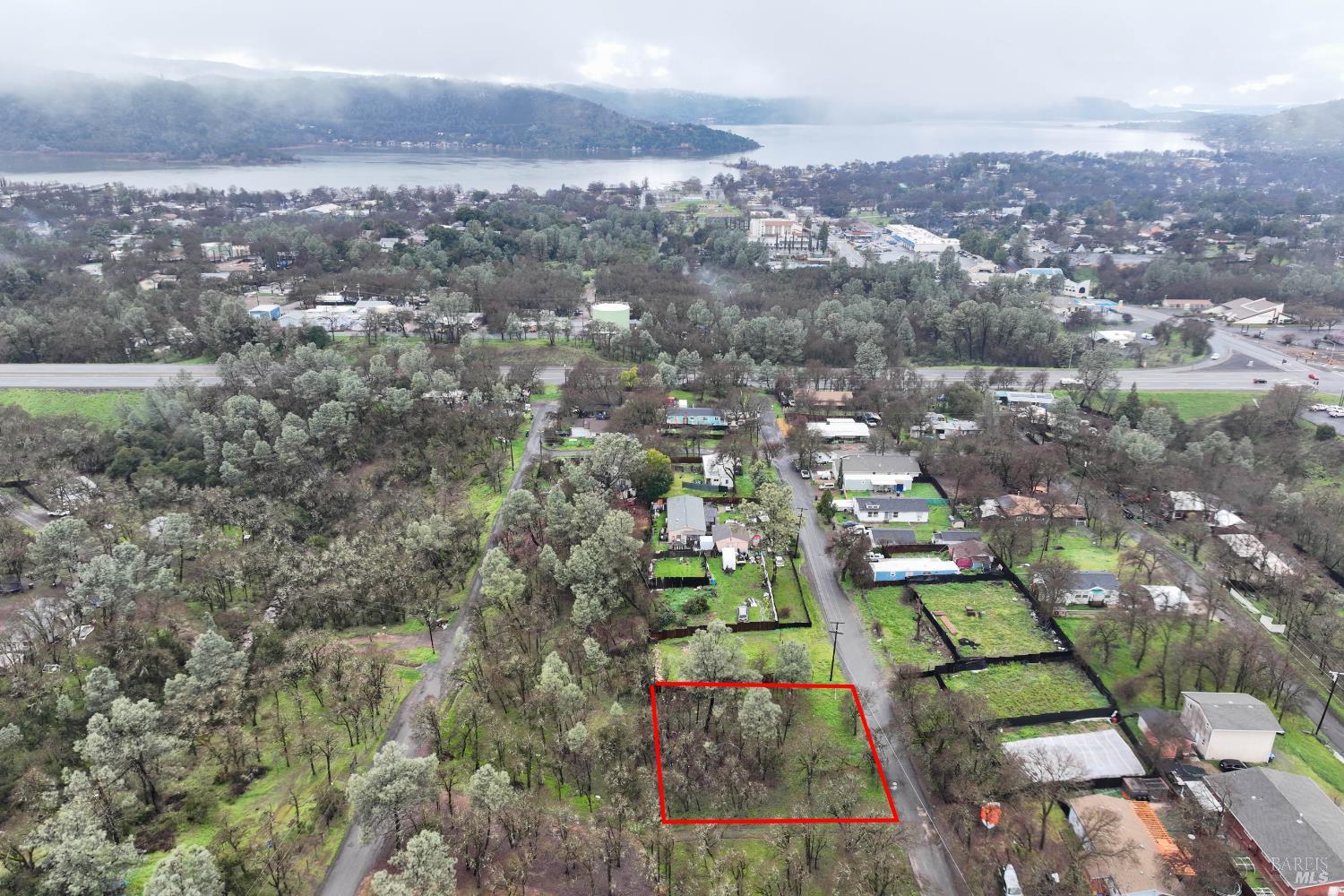 Detail Gallery Image 11 of 39 For 15615 37th Ave, Clearlake,  CA 95422 - – Beds | – Baths