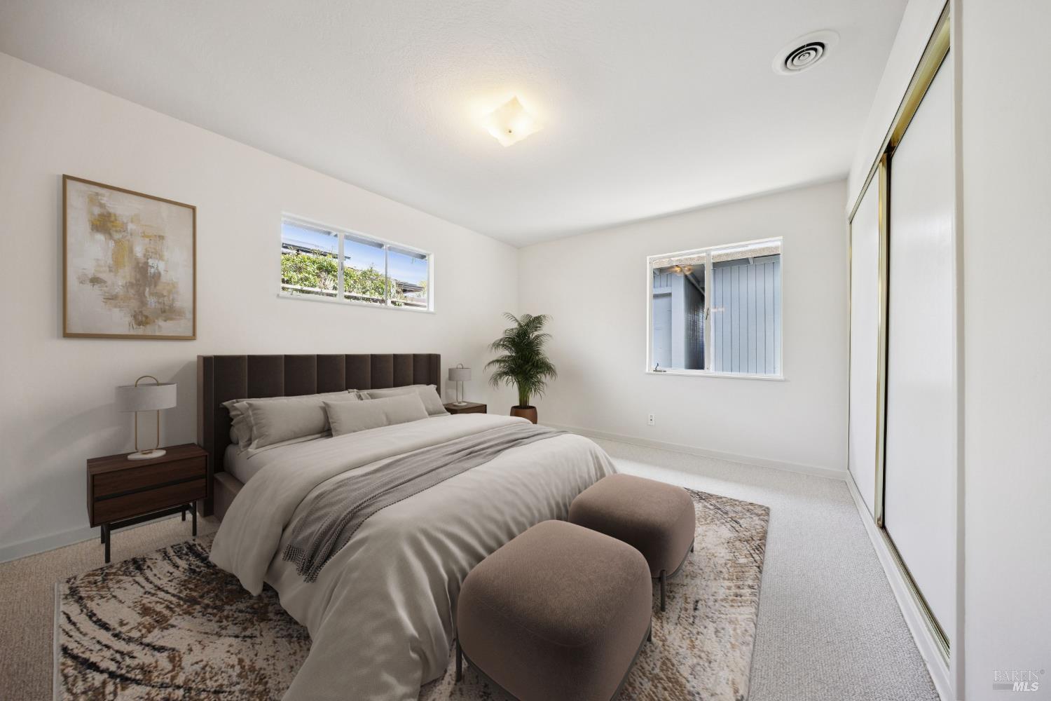 Detail Gallery Image 21 of 39 For 10 Somerset Ln, Mill Valley,  CA 94941 - 3 Beds | 2 Baths