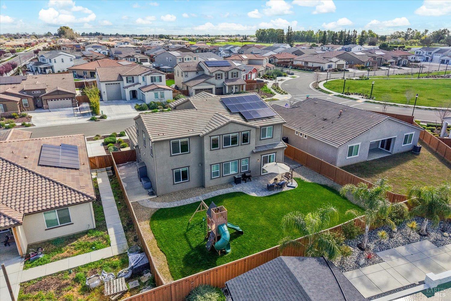 Detail Gallery Image 83 of 97 For 710 Fielding Way, Dixon,  CA 95620 - 5 Beds | 4 Baths