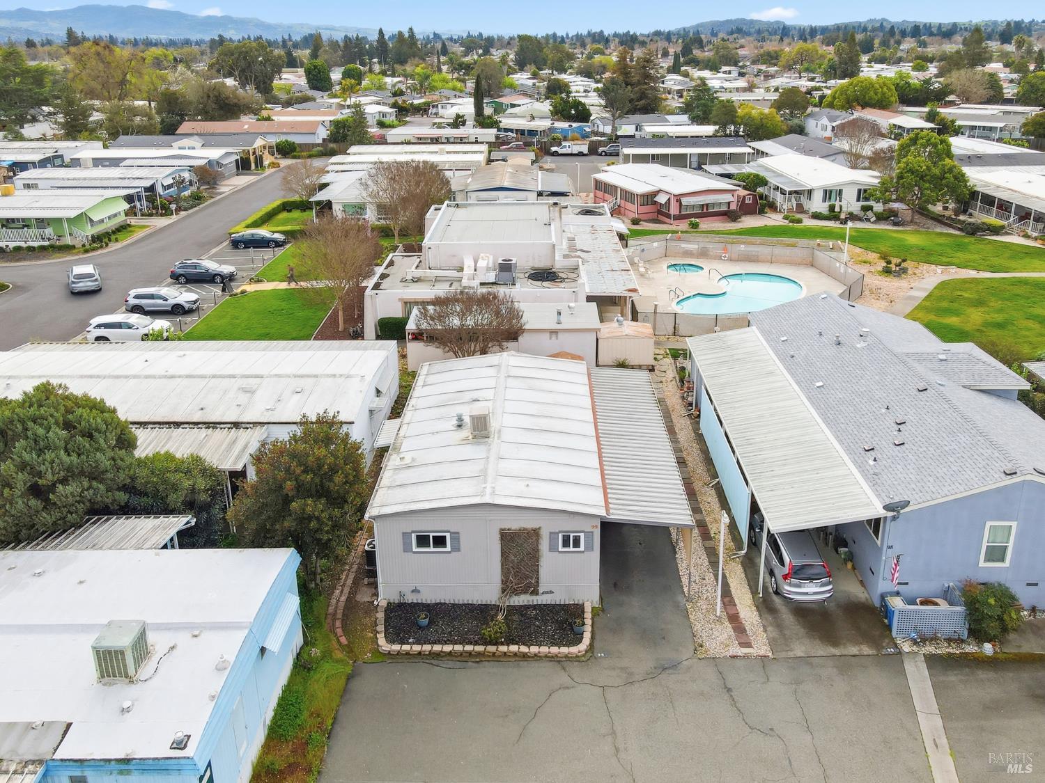 Detail Gallery Image 39 of 46 For 99 Hacienda Dr, Napa,  CA 94558 - 2 Beds | 2 Baths