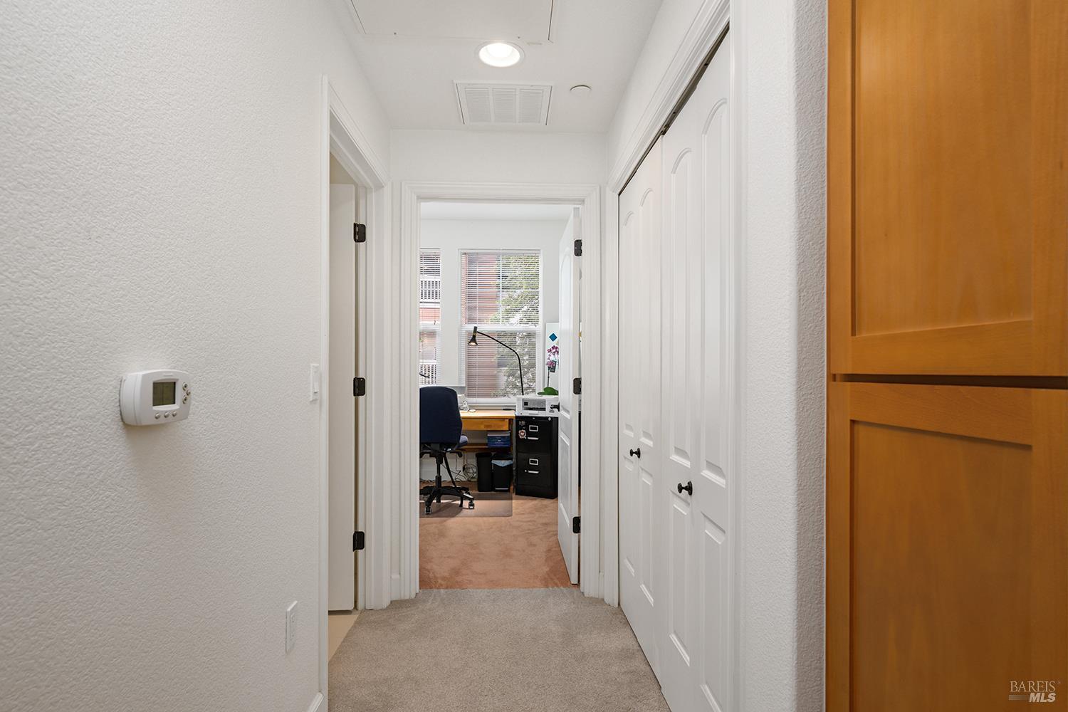 Detail Gallery Image 6 of 35 For 263 Camellia Cir, Larkspur,  CA 94939 - 2 Beds | 2 Baths