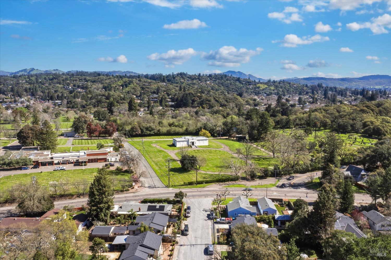 Detail Gallery Image 43 of 52 For 1136 Poppy Dr, Santa Rosa,  CA 95404 - 3 Beds | 2 Baths