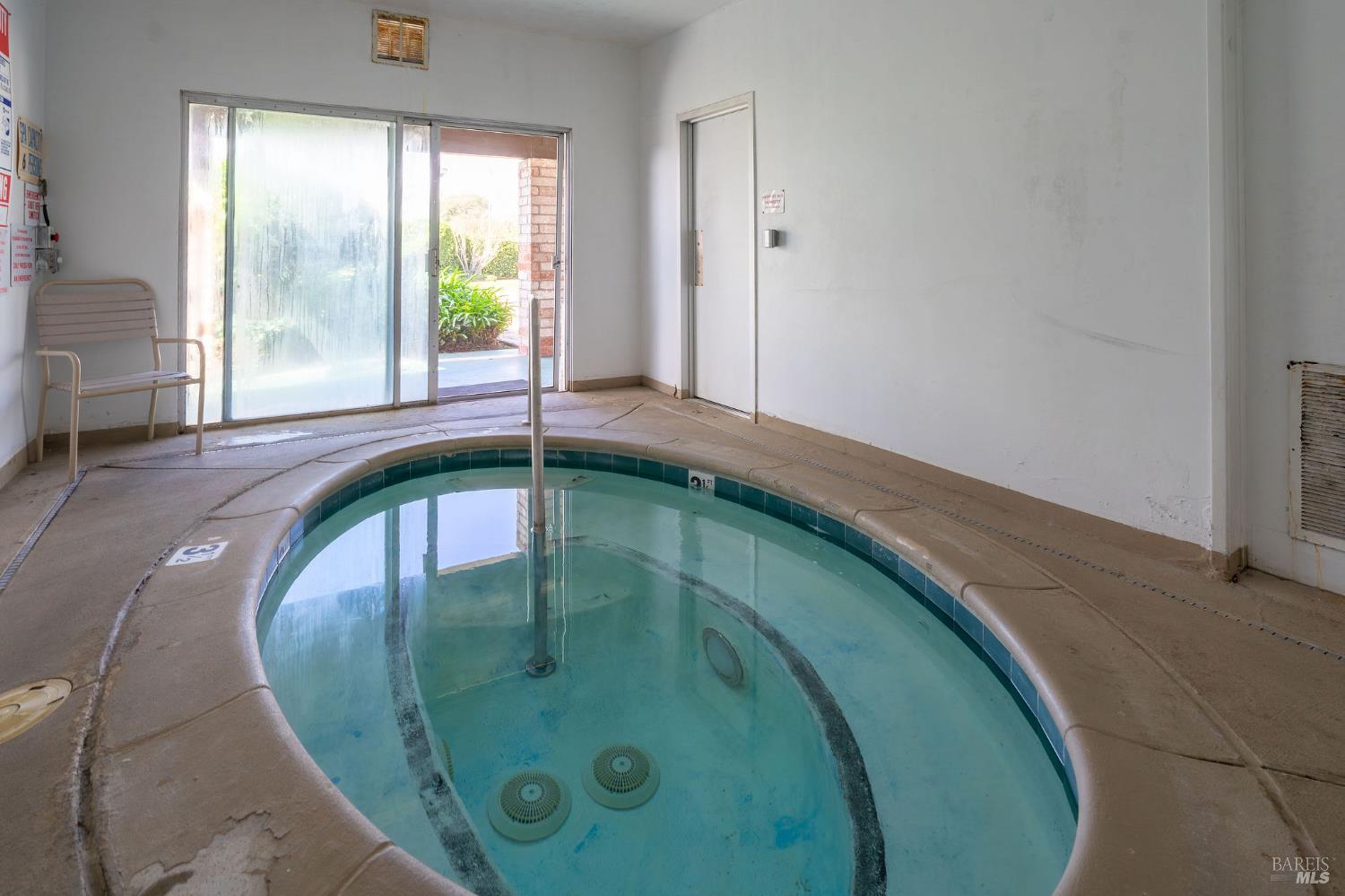 Detail Gallery Image 58 of 62 For 32 Yorkshire Dr, Santa Rosa,  CA 95401 - 3 Beds | 2 Baths