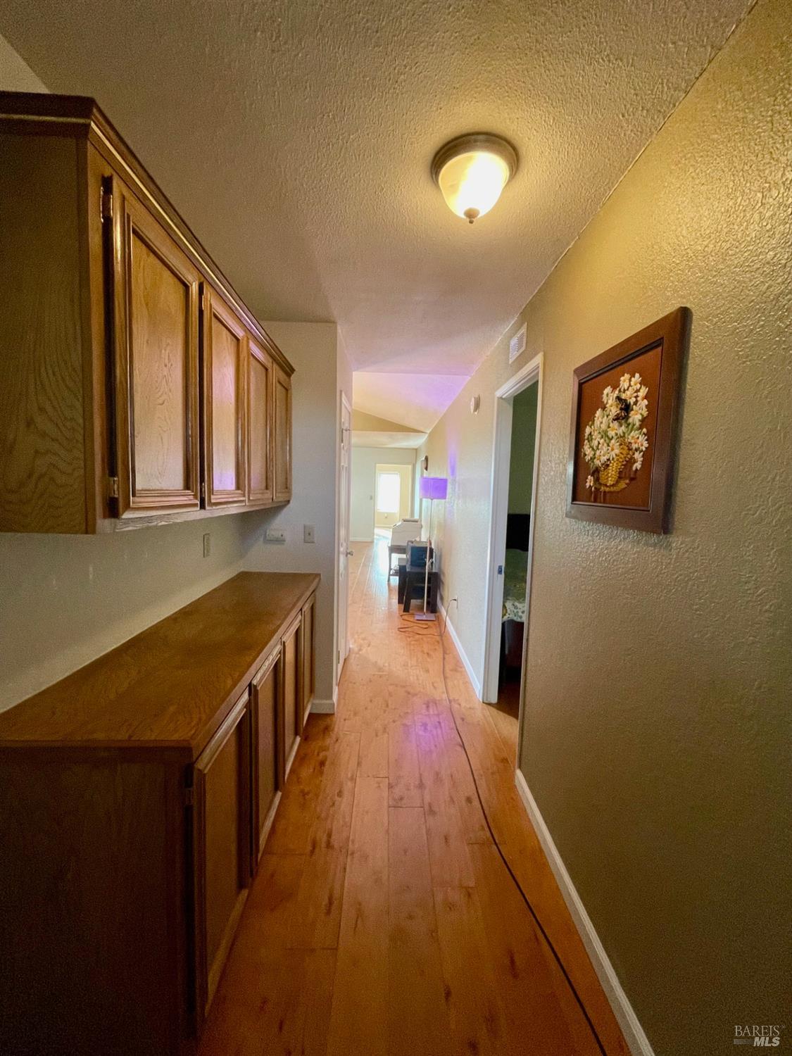 Detail Gallery Image 14 of 22 For 4867 Lakeville Hwy, Petaluma,  CA 94954 - 3 Beds | 2 Baths