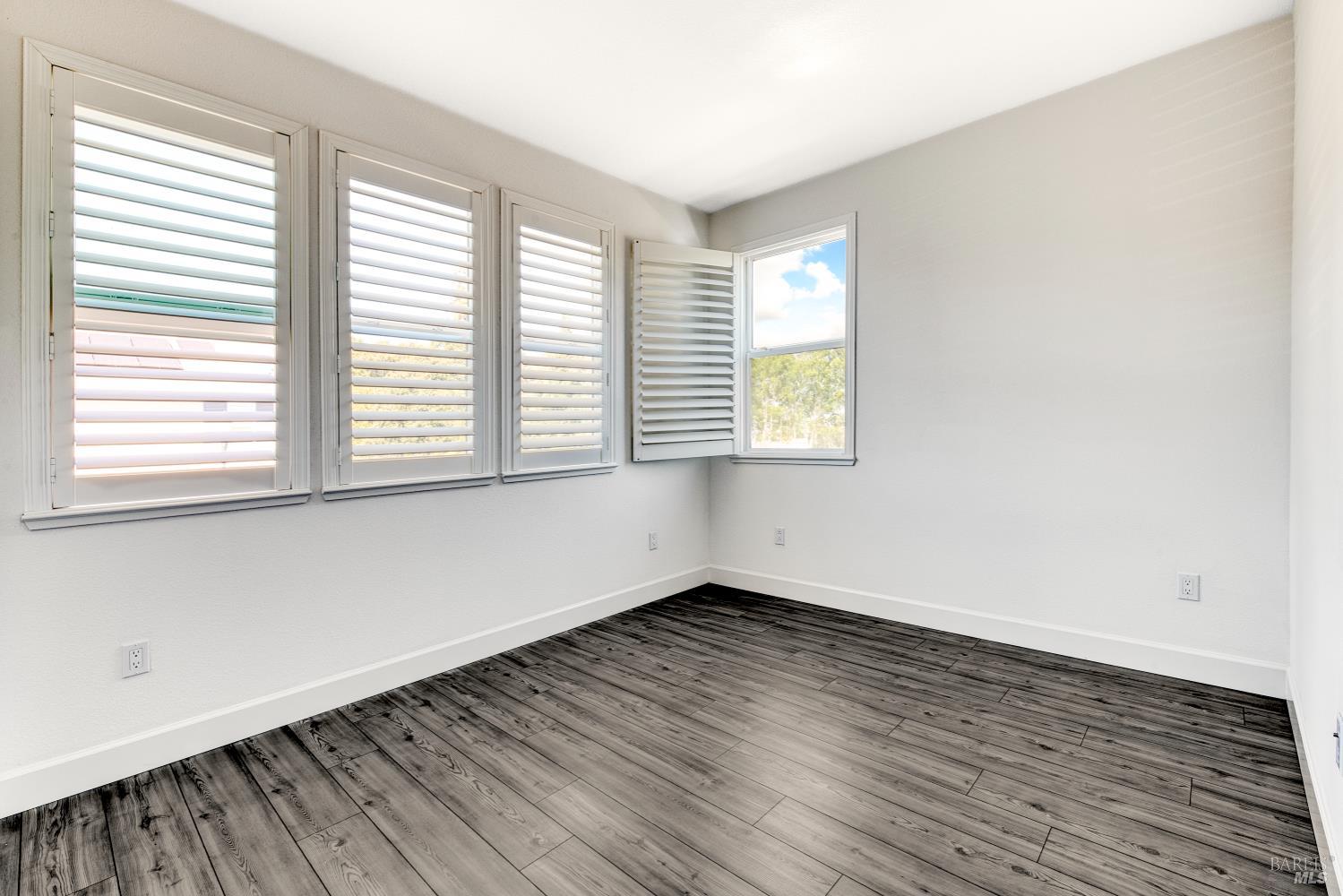 Detail Gallery Image 35 of 43 For 704 Granite Ln, Fairfield,  CA 94534 - 5 Beds | 3 Baths