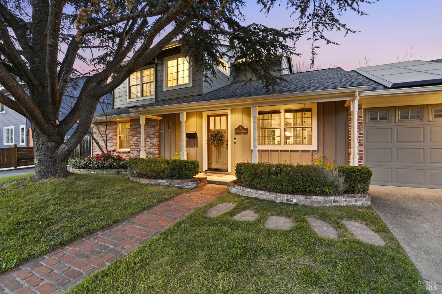 Detail Gallery Image 3 of 62 For 6 Gothic Dr, Novato,  CA 94947 - 4 Beds | 3/1 Baths