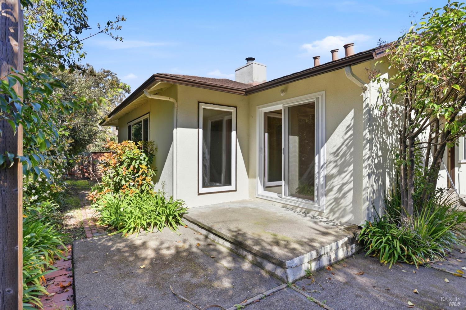 Detail Gallery Image 34 of 40 For 15 Alameda De La Loma Unkn, Novato,  CA 94949 - 3 Beds | 2/1 Baths