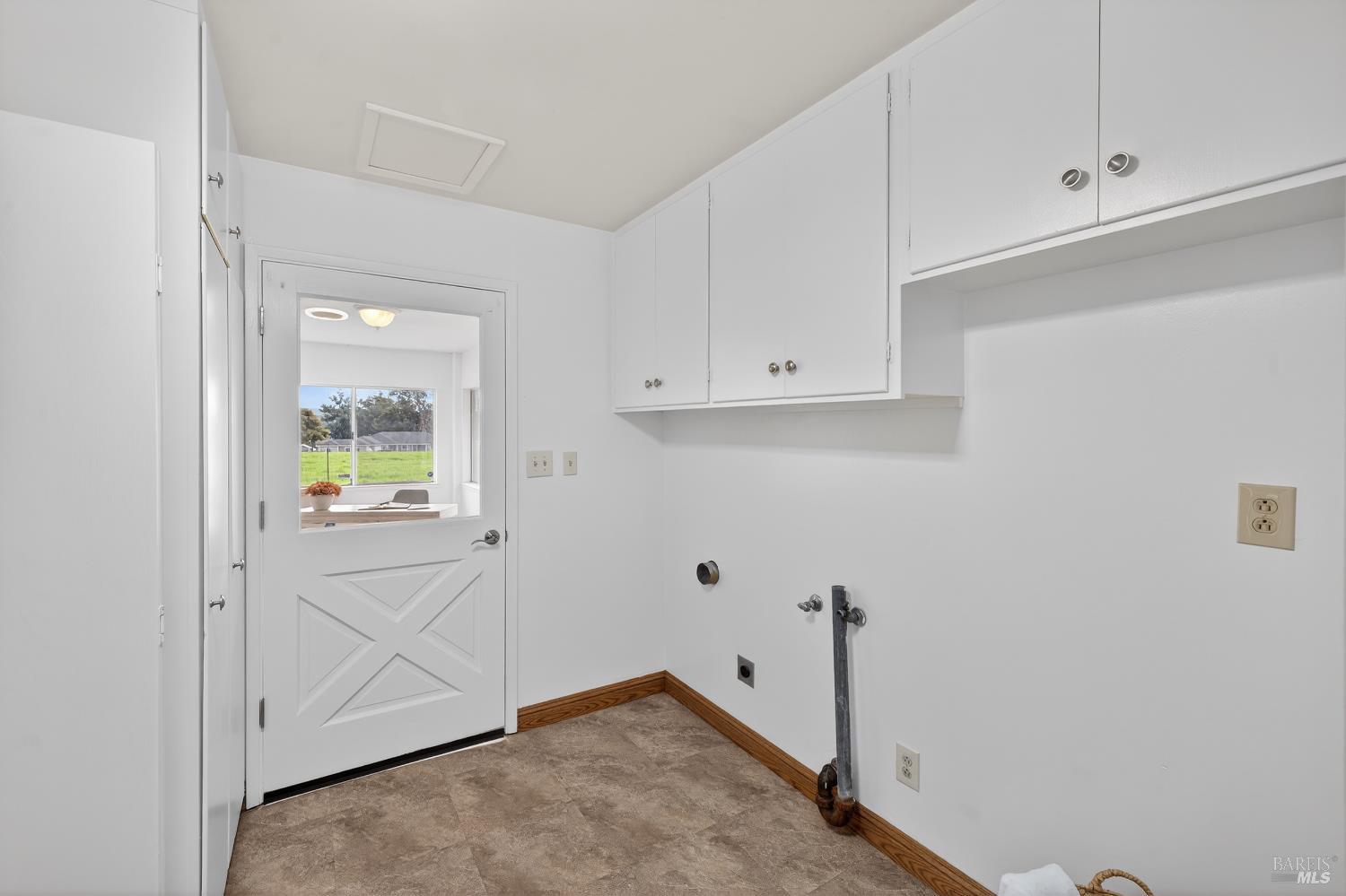 Detail Gallery Image 26 of 70 For 101 Mcbrown Rd, Petaluma,  CA 94952 - 4 Beds | 2/1 Baths