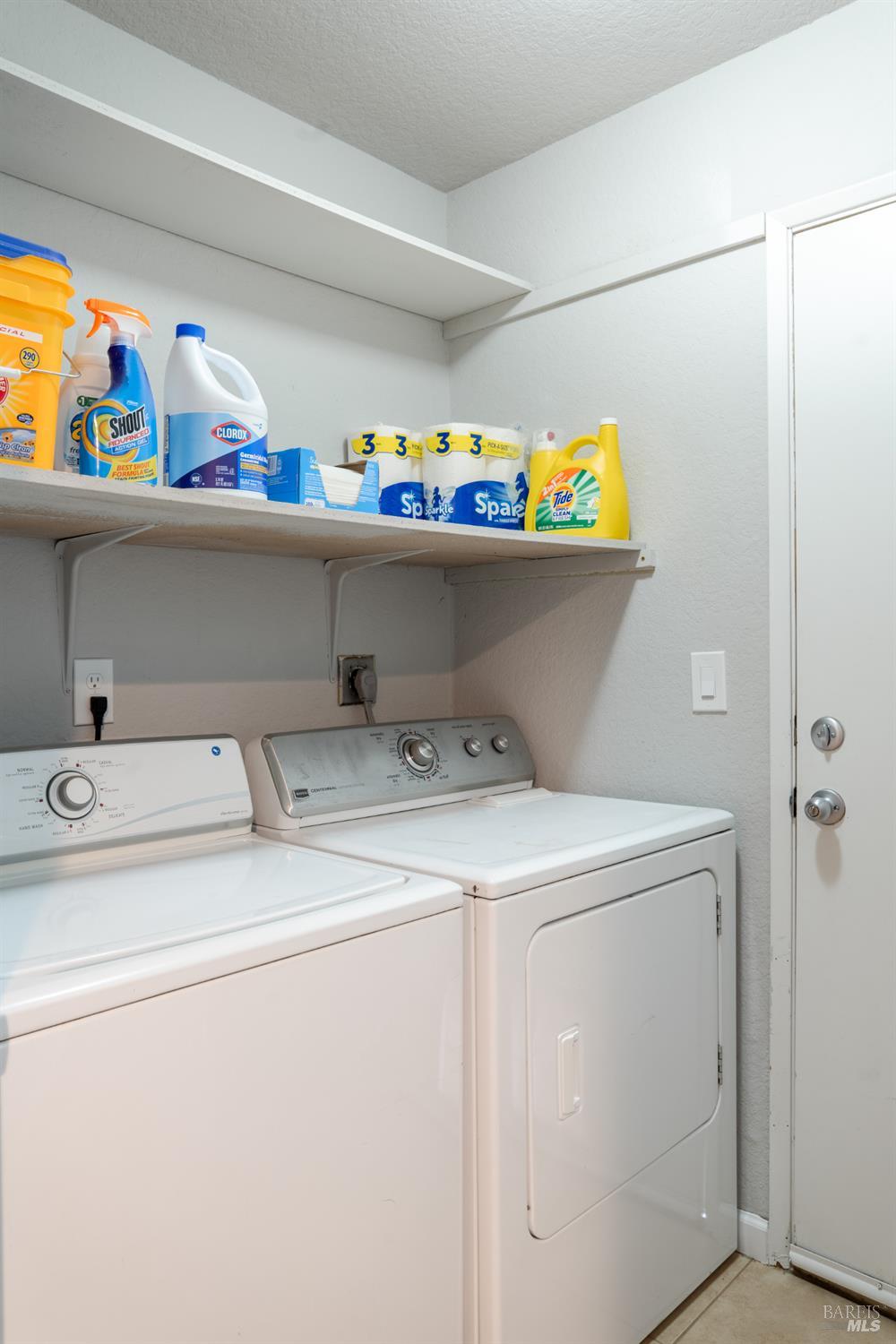 Detail Gallery Image 43 of 66 For 244 Woodhill Dr, Redding,  CA 96003 - 3 Beds | 2 Baths