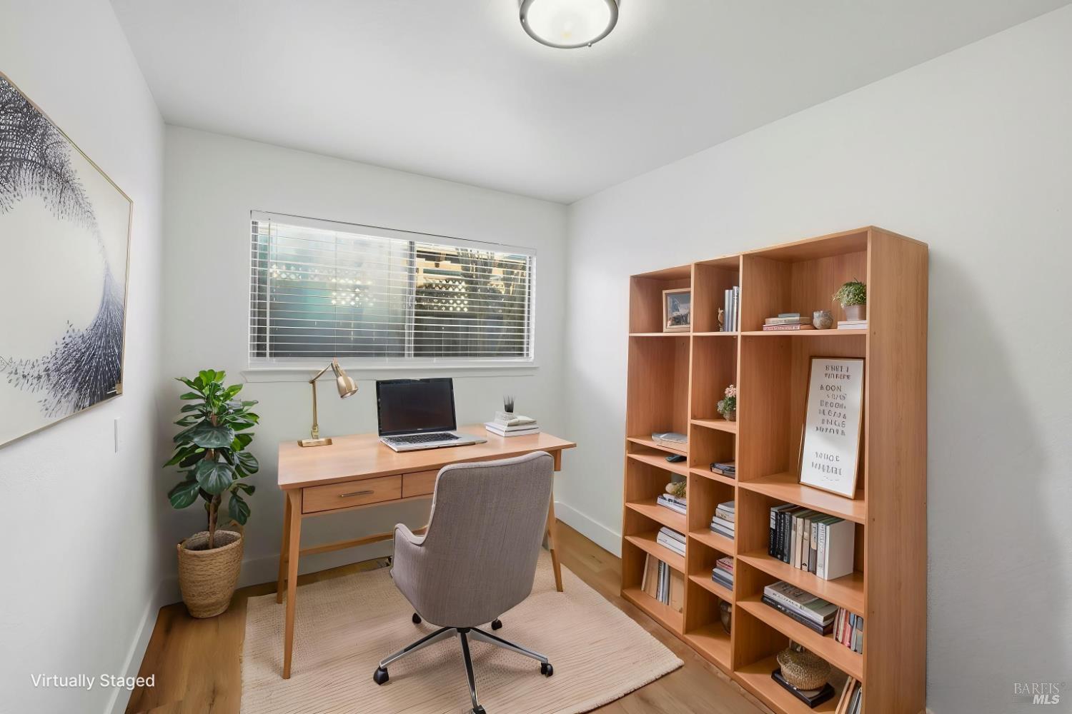 Detail Gallery Image 10 of 33 For 4906 Fernglen Dr, Santa Rosa,  CA 95405 - 3 Beds | 2 Baths