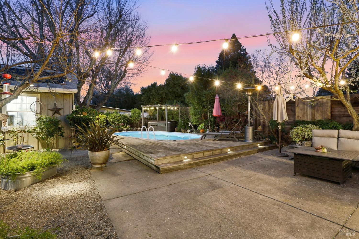 Detail Gallery Image 60 of 62 For 6 Gothic Dr, Novato,  CA 94947 - 4 Beds | 3/1 Baths