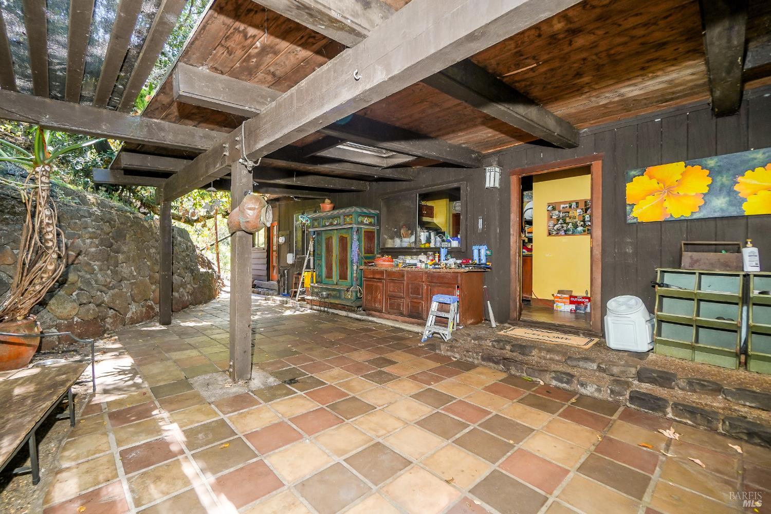 Detail Gallery Image 22 of 38 For 21 Red Rock Way, San Rafael,  CA 94903 - 3 Beds | 2/1 Baths