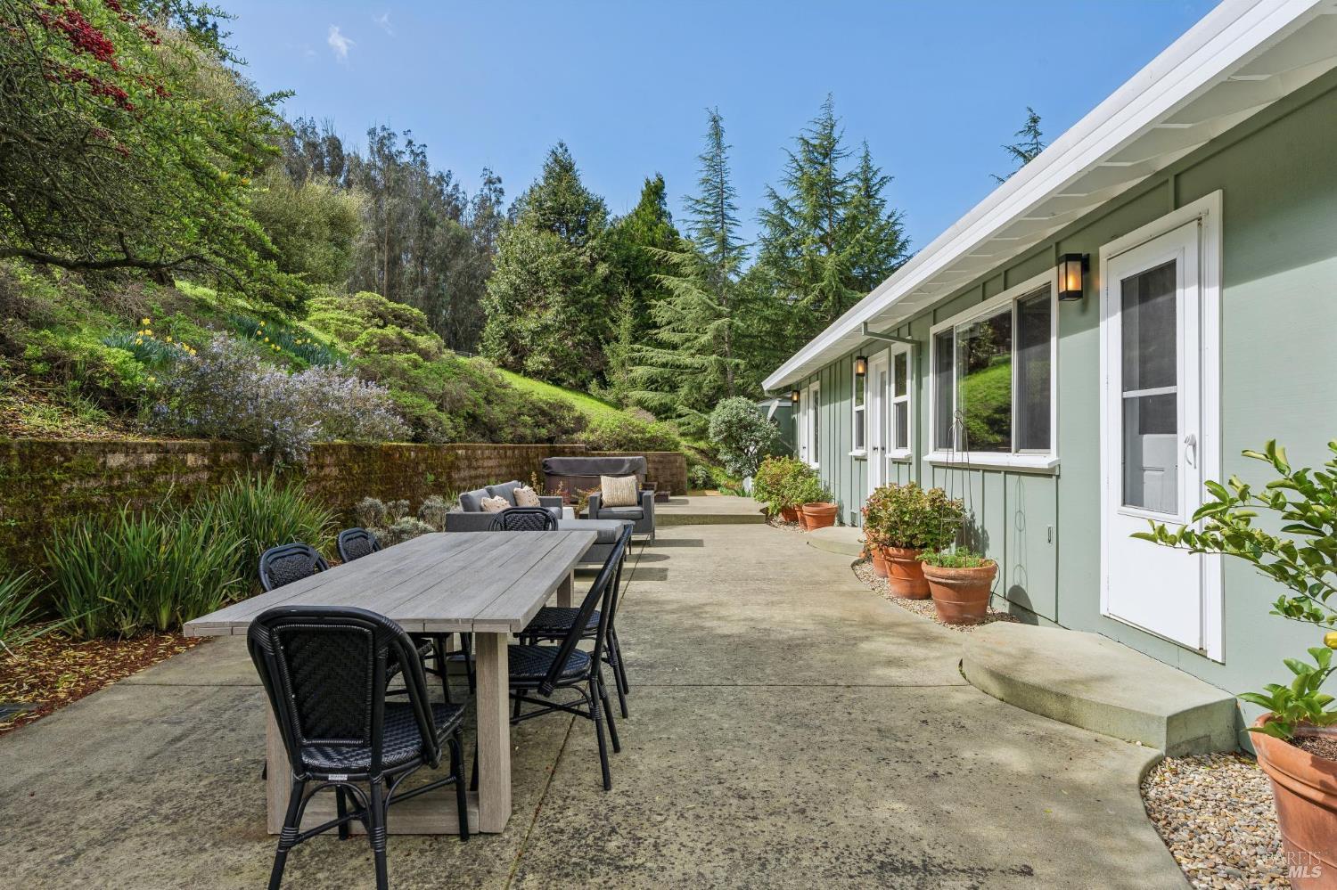 Detail Gallery Image 56 of 92 For 5855 Bodega Ave, Petaluma,  CA 94952 - 3 Beds | 2/1 Baths