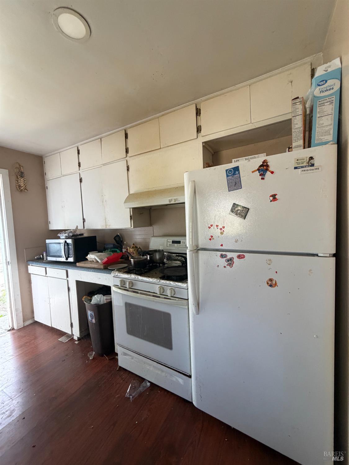 Detail Gallery Image 14 of 24 For 24463 Shady Ln, Covelo,  CA 95428 - 2 Beds | 1 Baths