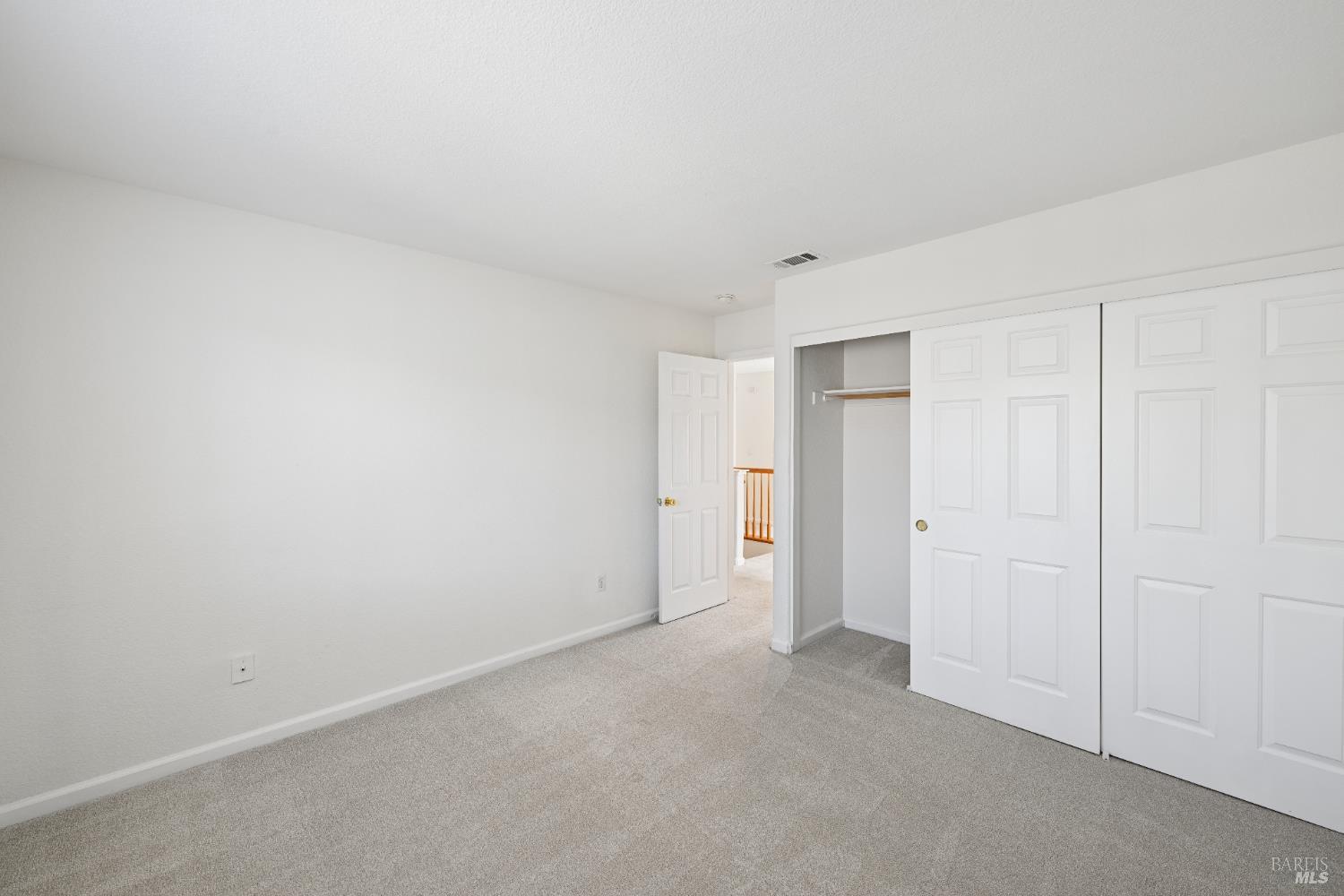 Detail Gallery Image 34 of 46 For 231 Roundhill Ct, Vacaville,  CA 95687 - 3 Beds | 2/1 Baths