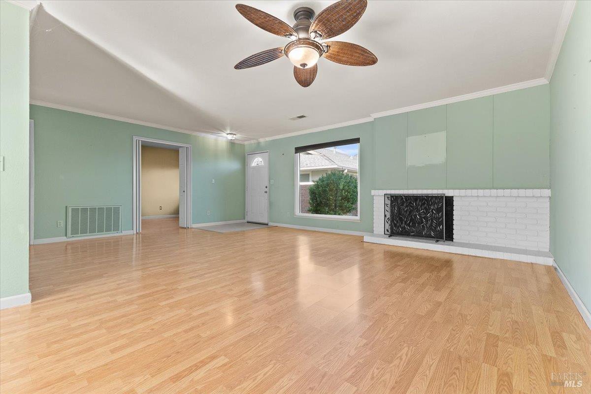 Detail Gallery Image 4 of 19 For 6 Glengreen St, Santa Rosa,  CA 95409 - 2 Beds | 2 Baths