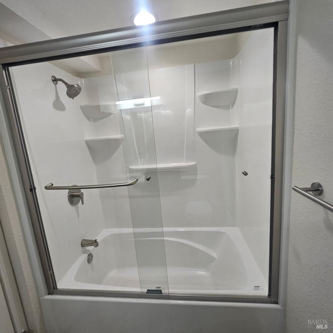 Detail Gallery Image 14 of 20 For 487 Mission Blvd, Santa Rosa,  CA 95409 - 2 Beds | 2 Baths