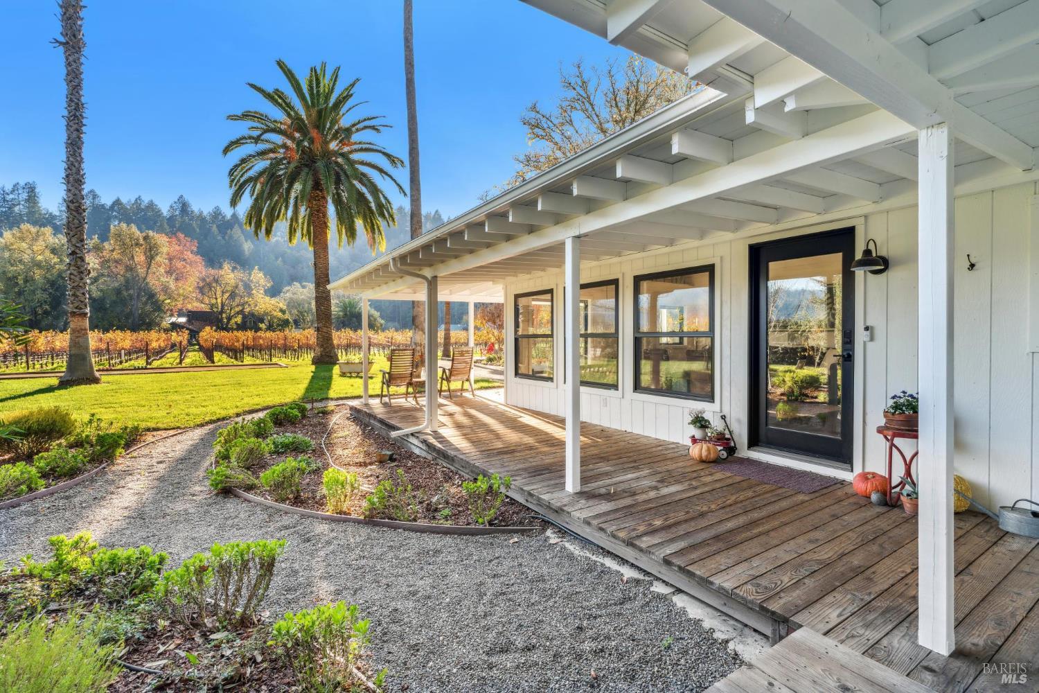 Detail Gallery Image 7 of 58 For 2 Foothill Blvd, Calistoga,  CA 94515 - 2 Beds | 2 Baths