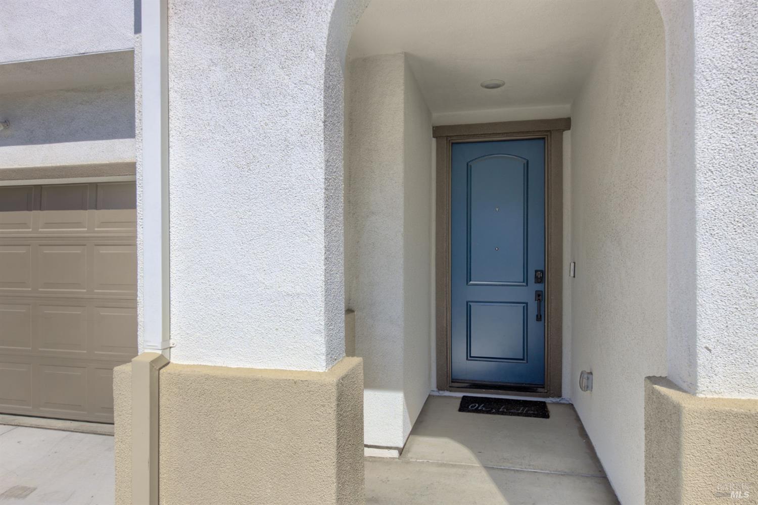 Detail Gallery Image 4 of 38 For 2874 Shaver St, Fairfield,  CA 94533 - 5 Beds | 3 Baths