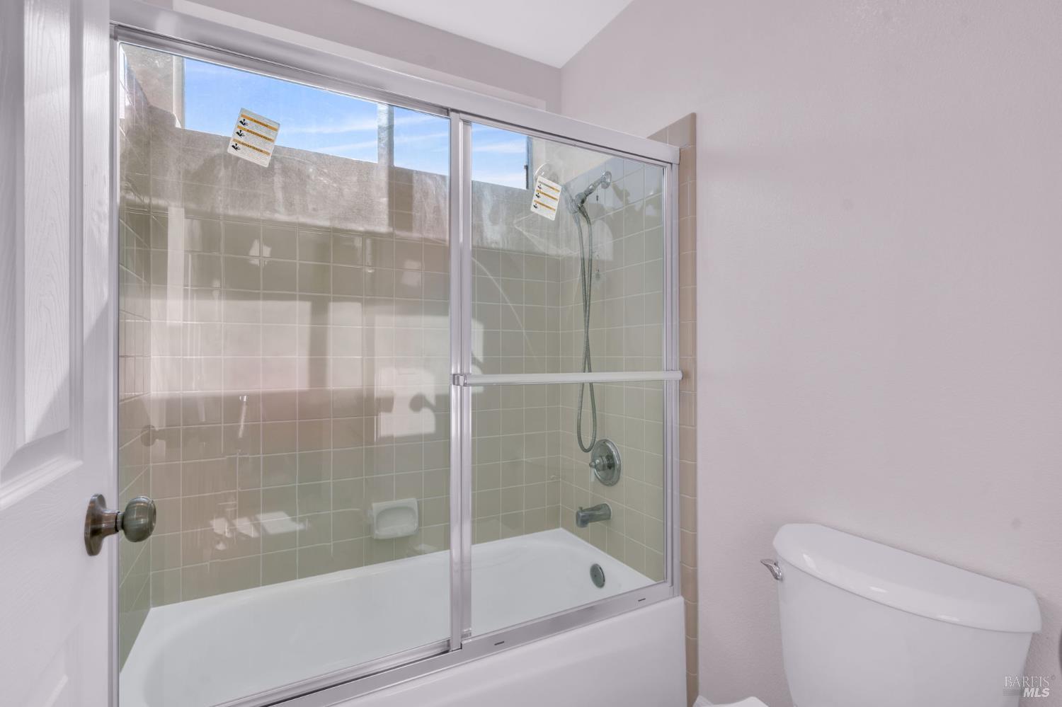 Detail Gallery Image 43 of 61 For 1014 Sandhurst Dr, Vallejo,  CA 94591 - 4 Beds | 3 Baths