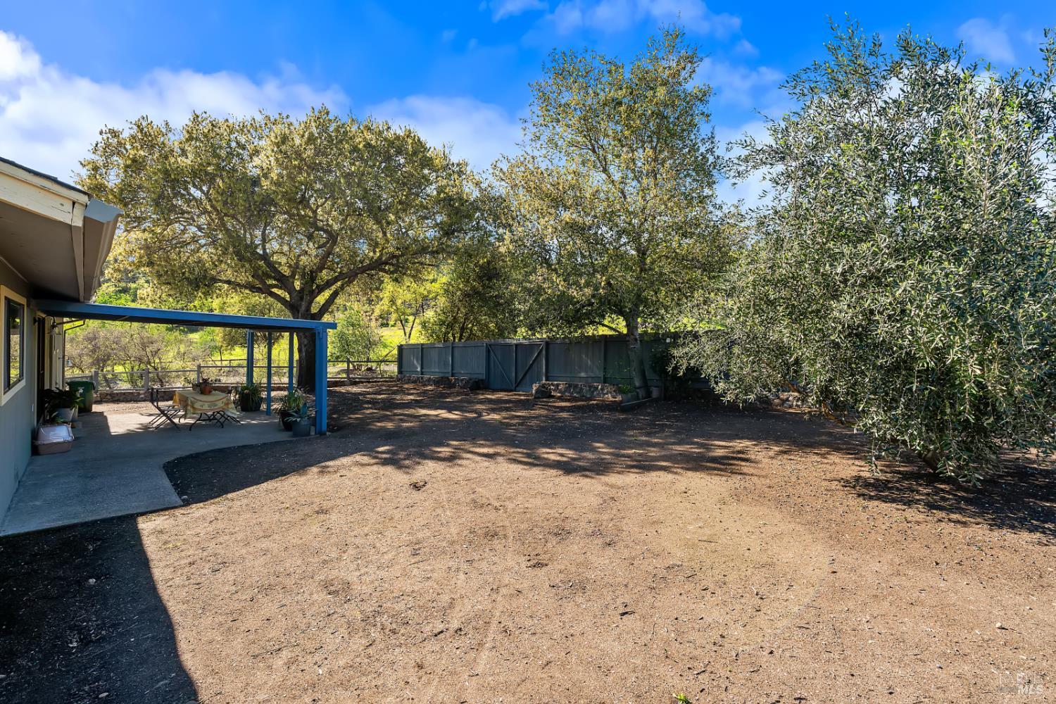 Detail Gallery Image 33 of 42 For 807 Deer Park Rd, Saint Helena,  CA 94574 - 3 Beds | 2 Baths