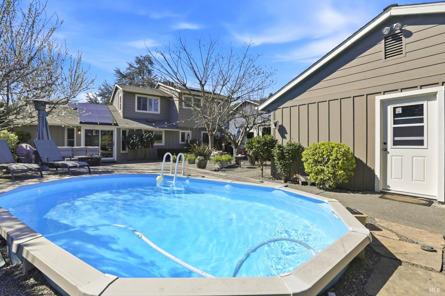 Detail Gallery Image 38 of 62 For 6 Gothic Dr, Novato,  CA 94947 - 4 Beds | 3/1 Baths