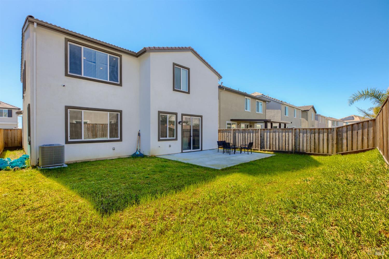 Detail Gallery Image 34 of 38 For 2874 Shaver St, Fairfield,  CA 94533 - 5 Beds | 3 Baths