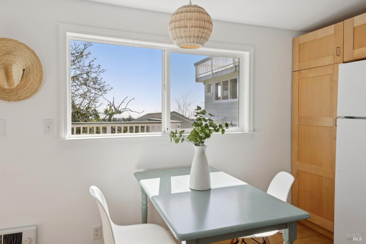 Detail Gallery Image 48 of 64 For 40 Laurel Ave, Stinson Beach,  CA 94970 - 4 Beds | 3 Baths