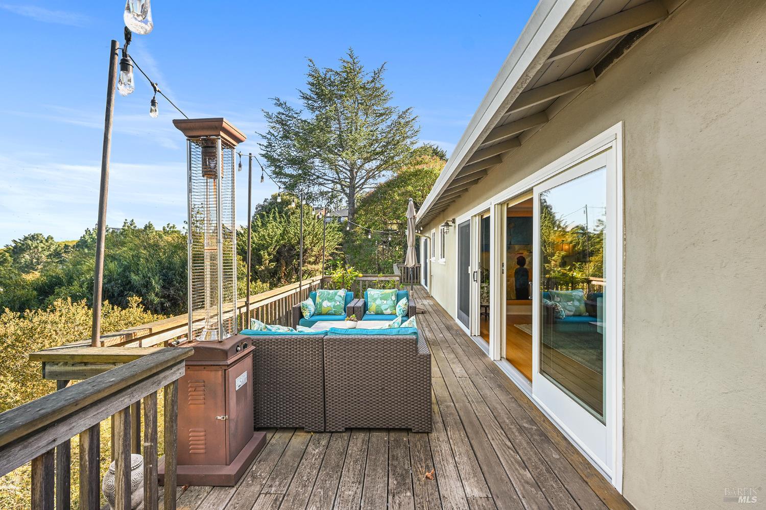 Detail Gallery Image 27 of 65 For 115 Oak Springs Dr, San Anselmo,  CA 94960 - 4 Beds | 3 Baths