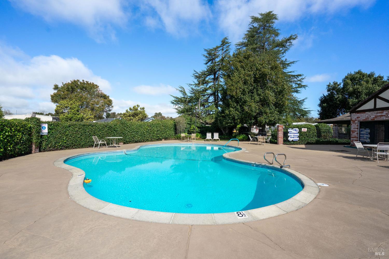 Detail Gallery Image 57 of 62 For 32 Yorkshire Dr, Santa Rosa,  CA 95401 - 3 Beds | 2 Baths